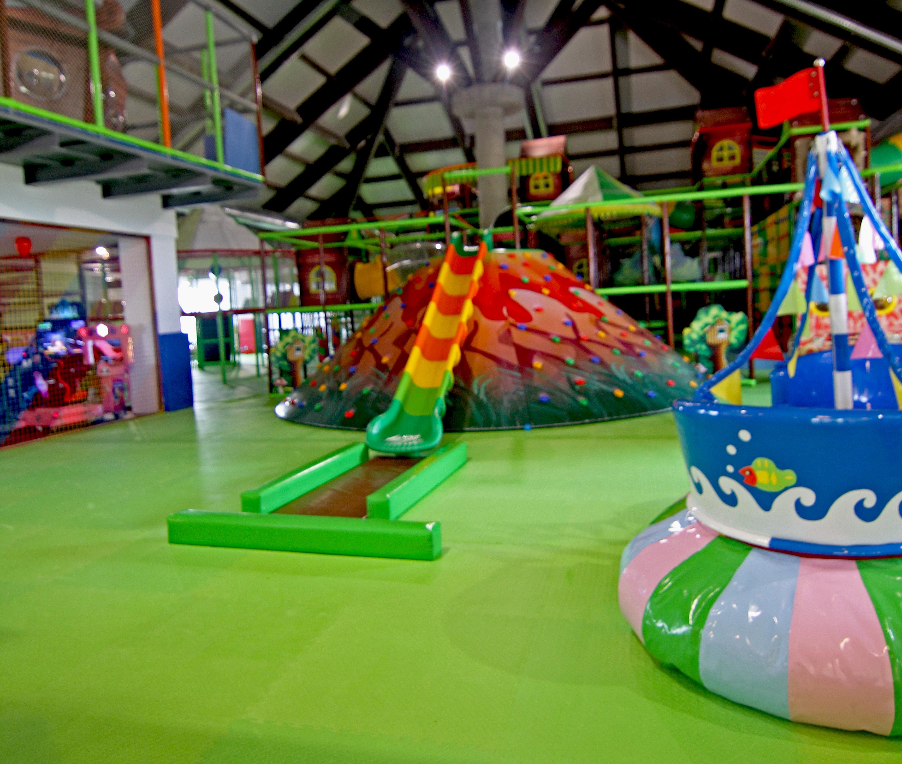 Hotel Hills Sarajevo Congress & Thermal Spa Resort Іліджа Екстер'єр фото Indoor playground